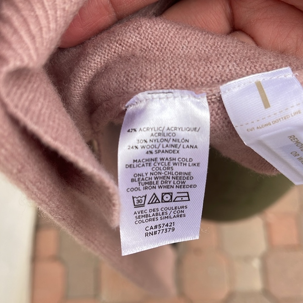 Ann Taylor Cardigan - Picture 5 of 5